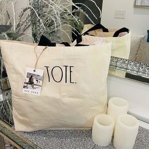 🦋Beautiful Rae Dunn Reusable Bag / Tote 🦋